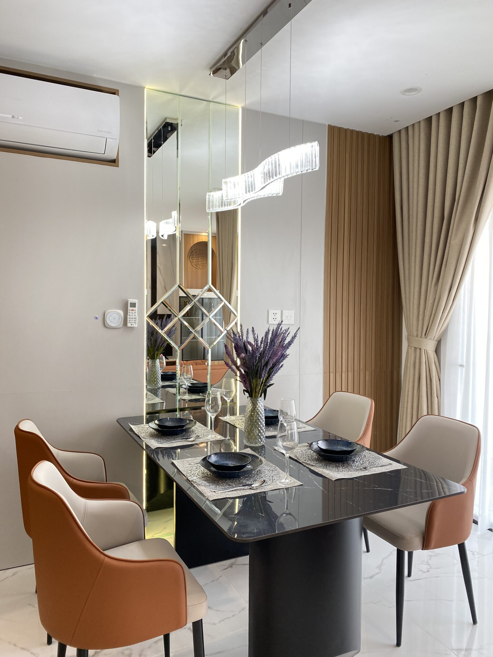 BỘ BÀN ĂN MẶT ĐÁ CERAMIC 1.6M – CHÂN SẮT SƠN TĨNH ĐIỆN BỘ BÀN ĂN MẶT ĐÁ CERAMIC 1.6M – CHÂN SẮT SƠN TĨNH ĐIỆN