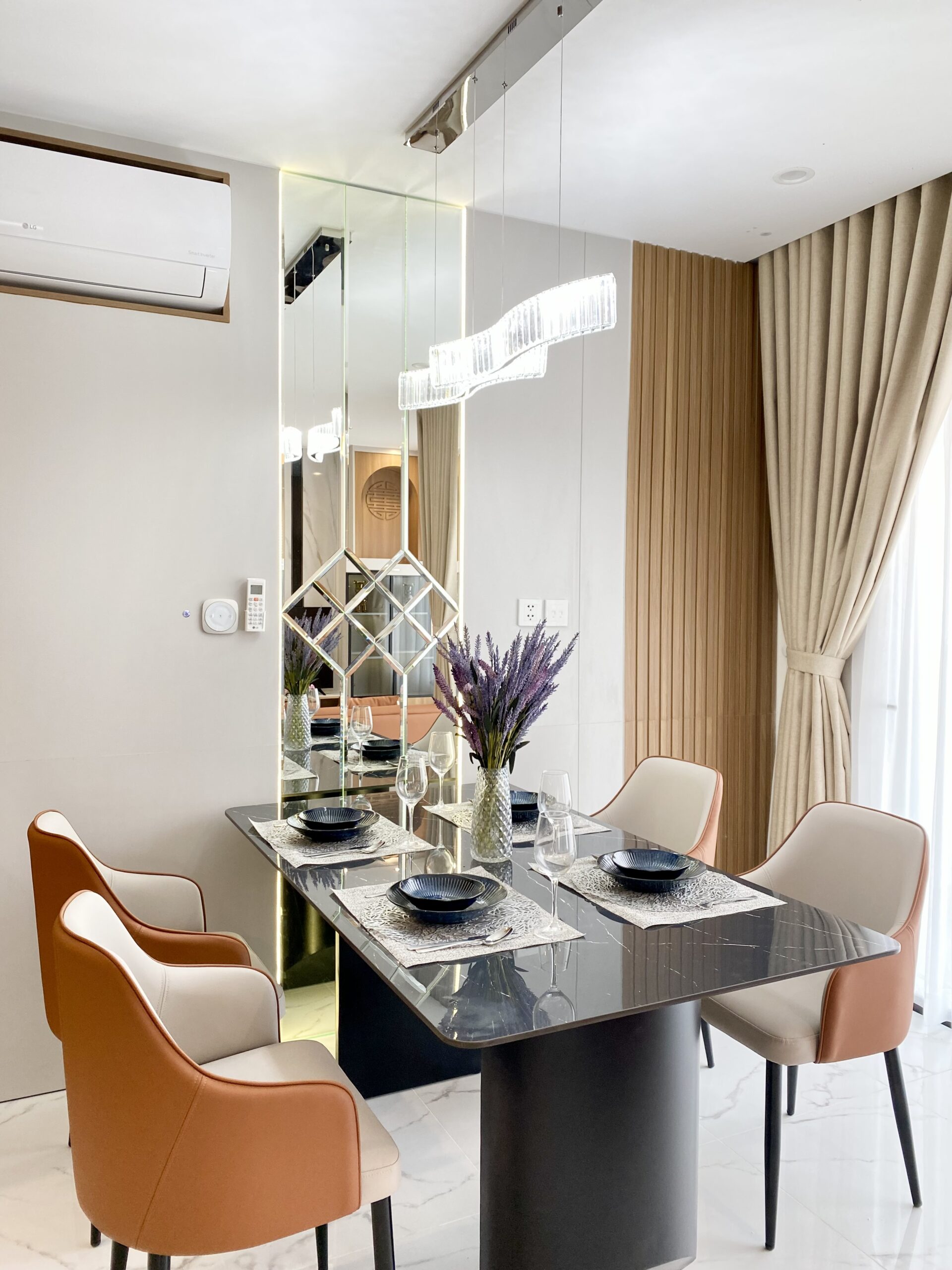 BỘ BÀN ĂN MẶT ĐÁ CERAMIC 1.6M – CHÂN SẮT SƠN TĨNH ĐIỆN BỘ BÀN ĂN MẶT ĐÁ CERAMIC 1.6M – CHÂN SẮT SƠN TĨNH ĐIỆN