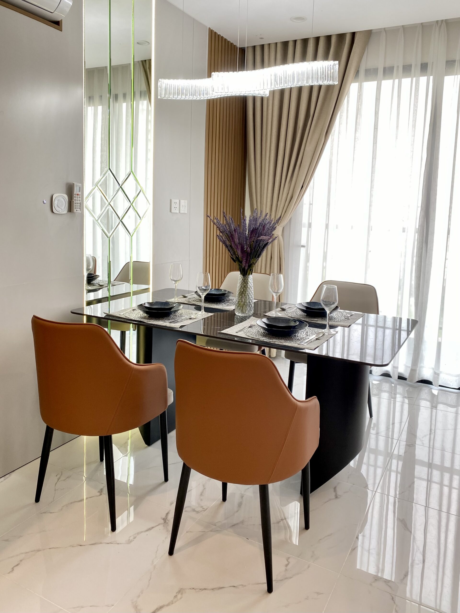 BỘ BÀN ĂN MẶT ĐÁ CERAMIC 1.6M – CHÂN SẮT SƠN TĨNH ĐIỆN BỘ BÀN ĂN MẶT ĐÁ CERAMIC 1.6M – CHÂN SẮT SƠN TĨNH ĐIỆN