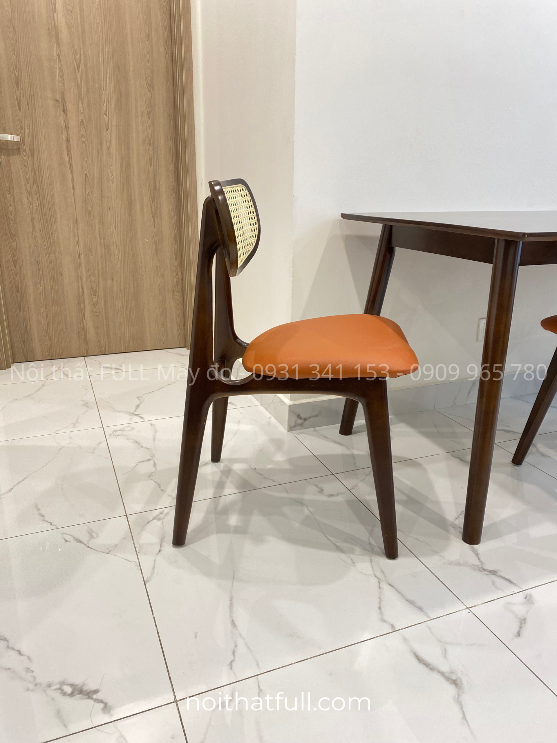 Bộ bàn ghế ăn gỗ cao su | DH-CS001 Bộ bàn ghế ăn gỗ cao su | DH-CS001